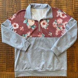 New w/out tags 1/4 zip women’s top